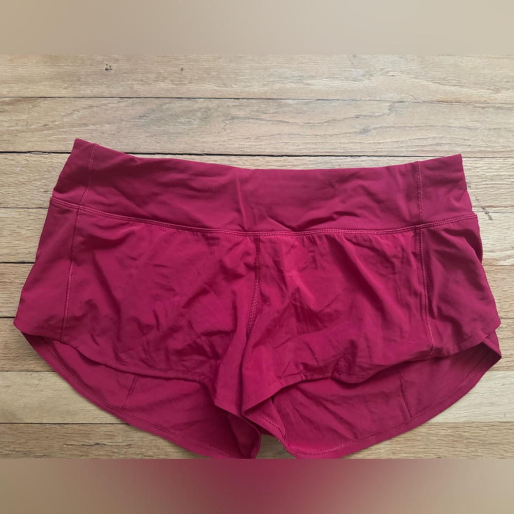 Lululemon Speed Shorts Size 8. EUC